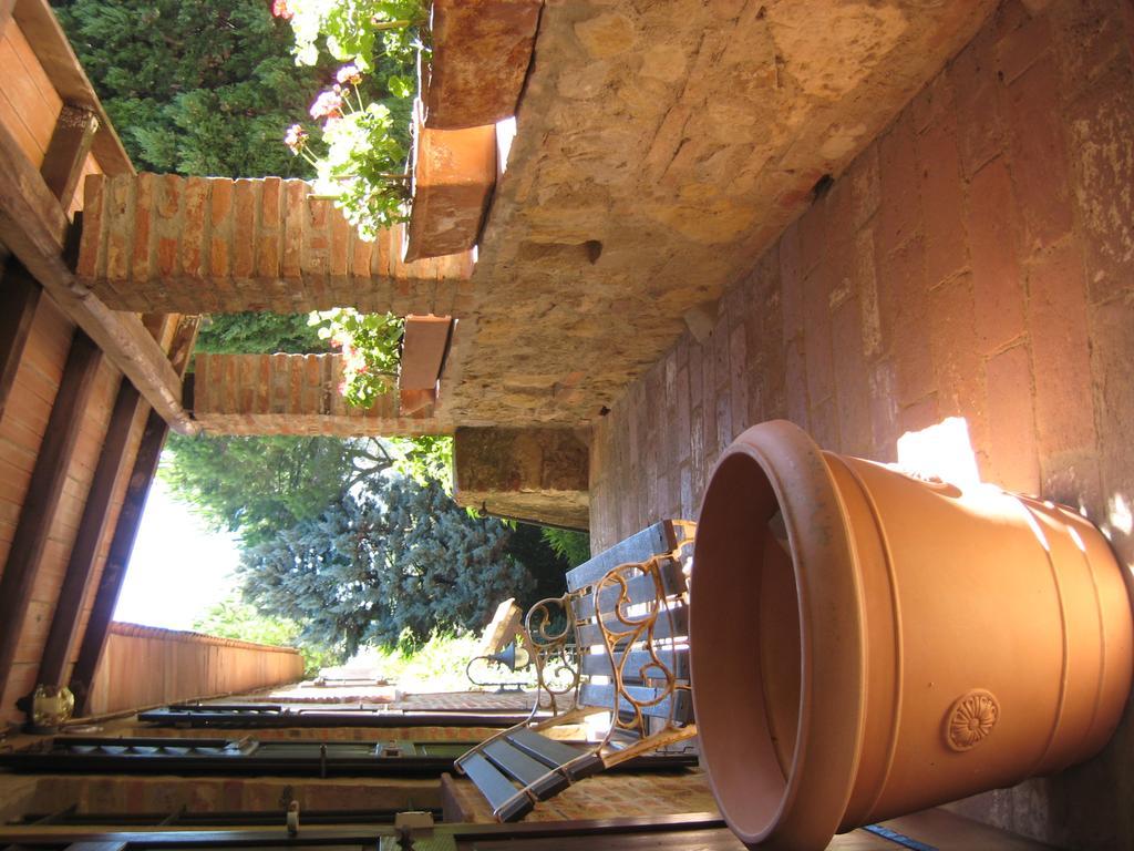 Casa Terra Rossa Apartman Fauglia Szoba fotó