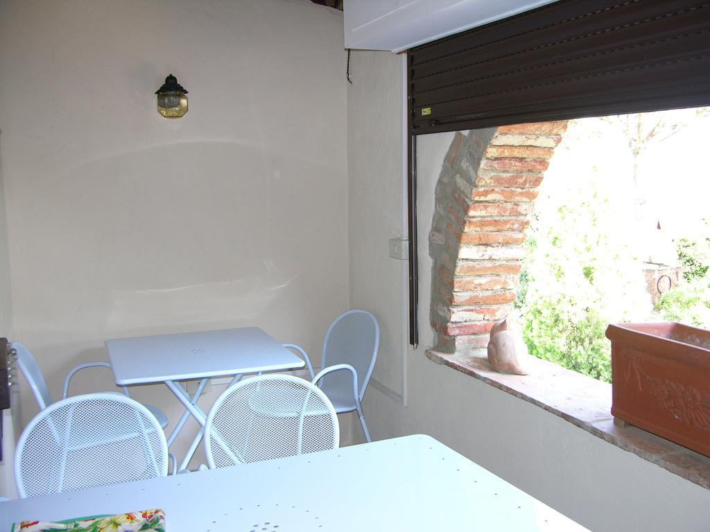 Casa Terra Rossa Apartman Fauglia Szoba fotó